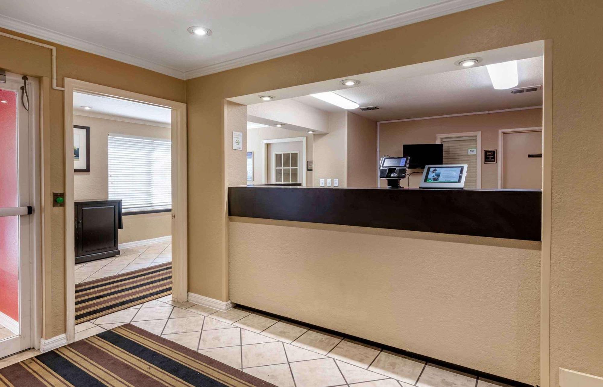 Extended Stay America Suites - Orlando - Алтамонте Спрингс Экстерьер фото